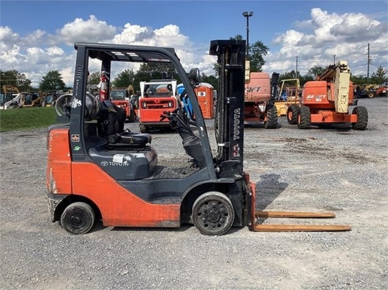 2011 TOYOTA 8FGCU25 FORKLIFT