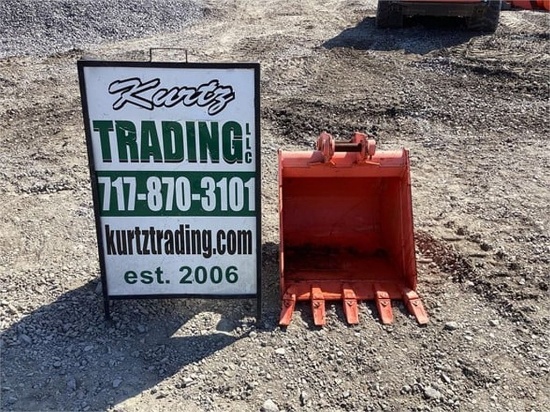 2015 KUBOTA BT2914 BUCKET