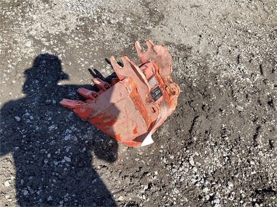 2015 KUBOTA BT1971 BUCKET