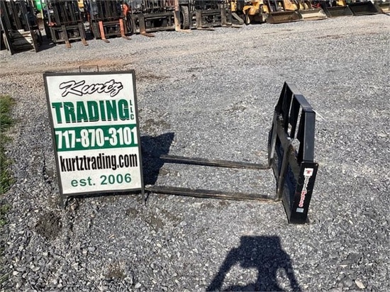 2016 TERRA FORCE 48" PALLET FORKS
