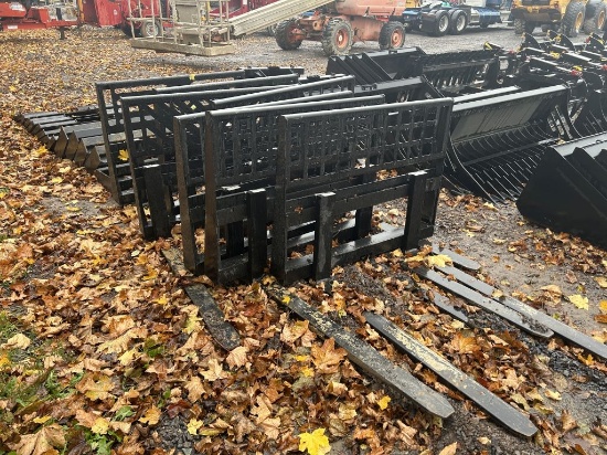 NEW WILDCAT 48" PALLET FORKS