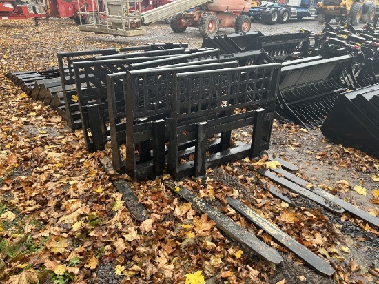 NEW WILDCAT 48" PALLET FORKS