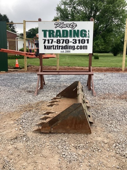 74" BOBCAT BUCKET