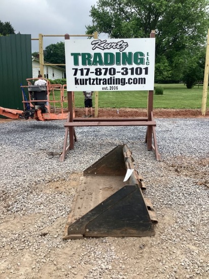62" BOBCAT BUCKET