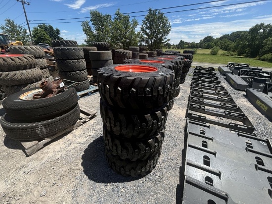 12-16.5 TIRES ON BOBCAT (BIG HOLE) WHEELS