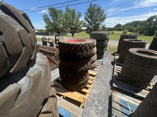 12-16.5 TIRES ON BOBCAT WHEELS