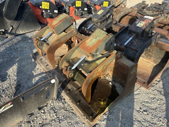 CATERPILLAR 72" GRAPPLE BUCKET