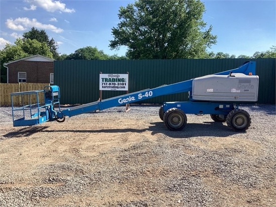 2017 GENIE S40 BOOM LIFT