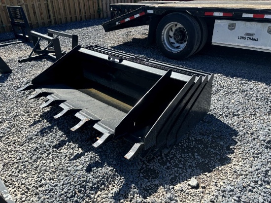 WILDCAT 74" TOOTH BUCKET