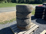 10-16.5 TIRES ON CATERPILLAR WHEELS