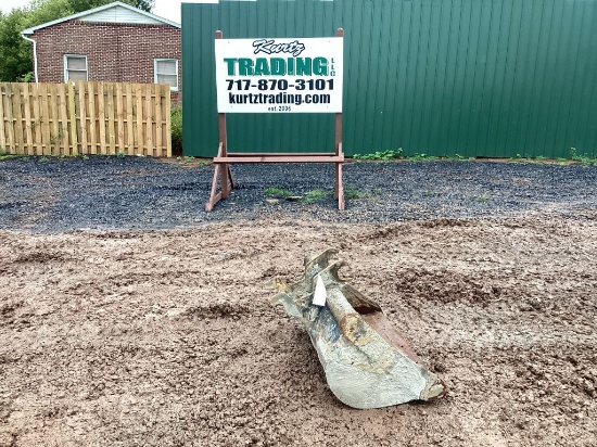 JOHN DEERE 36" COUPLER BUCKET 50G OR 60G