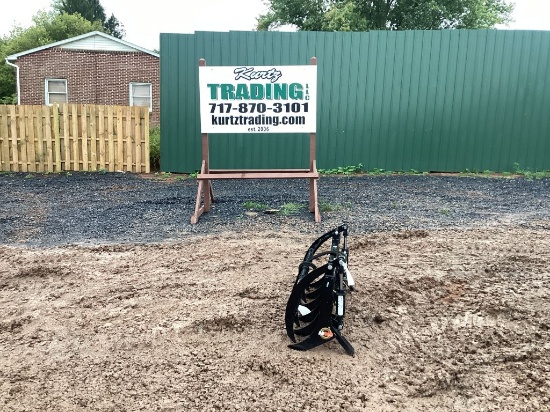 LANDPRIDE 48" GRAPPLE OFF KUBOTA BX23S