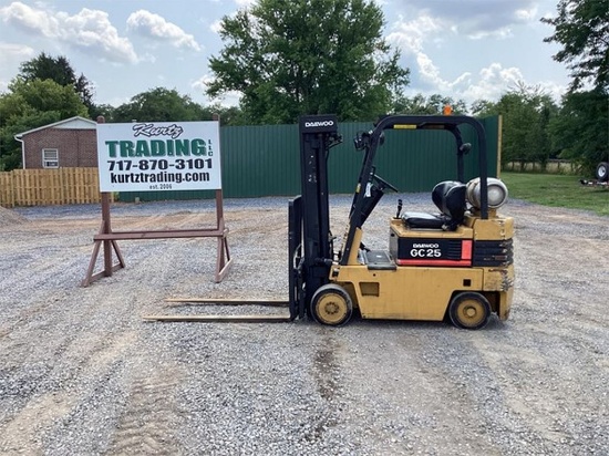 1996 DAEWOO GC25 FORKLIFT