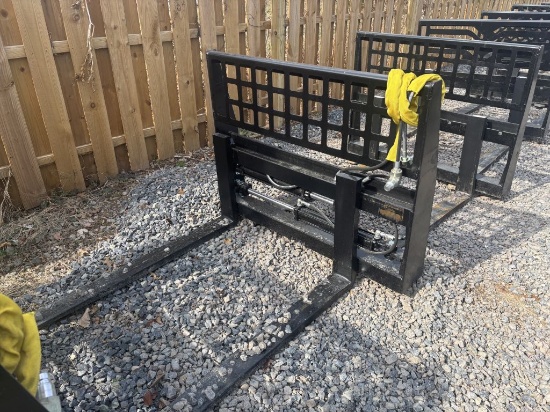 WILDCAT 48" HYDRAULIC ADJUSTING PALLET FORKS