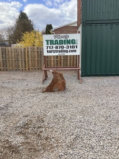 24" EXCAVATOR BUCKET