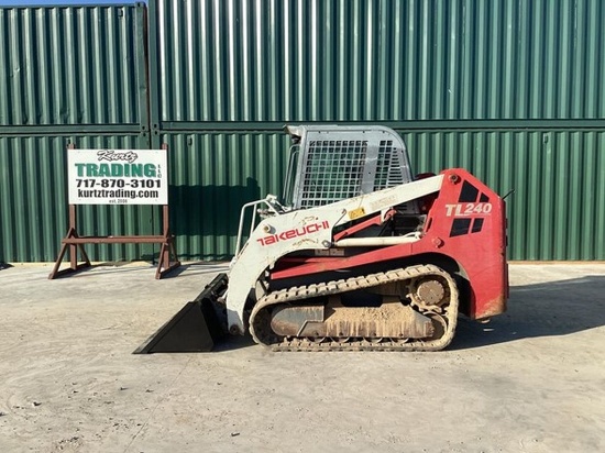 2011 TAKEUCHI TL240 SKID STEER