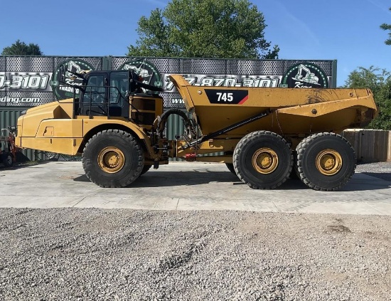 2019 Caterpillar 745 Off-Road Truck