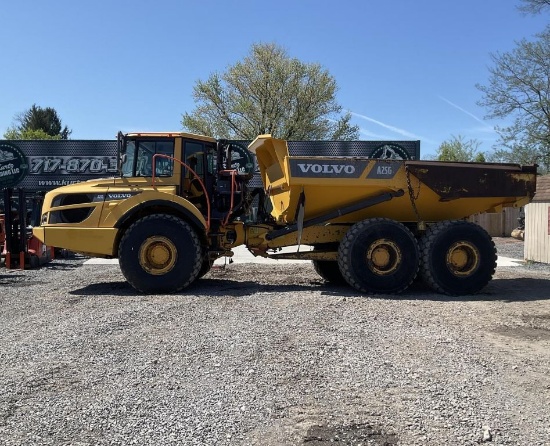 2015 Volvo A25g Off-Road Truck