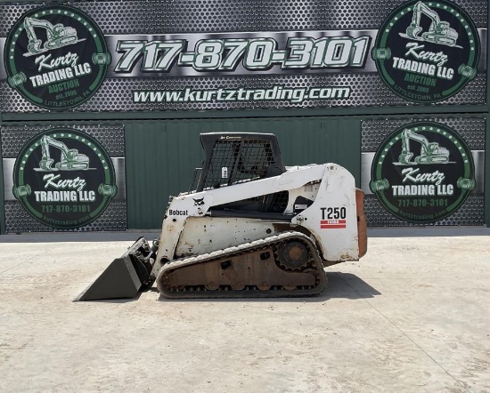 2003 Bobcat T250 Skid Steer