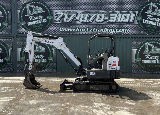 2016 Bobcat E32 Excavator