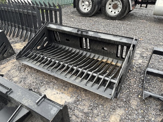 WILDCAT 68" ROCK BUCKET WITH CUTTING EDGE