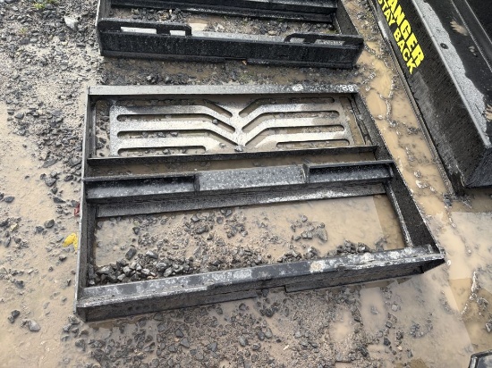 WILDCAT PALLET FORK BACK PLATE