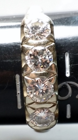 14k White Gold Ring w/ appx 1 carat of DIAMONDS