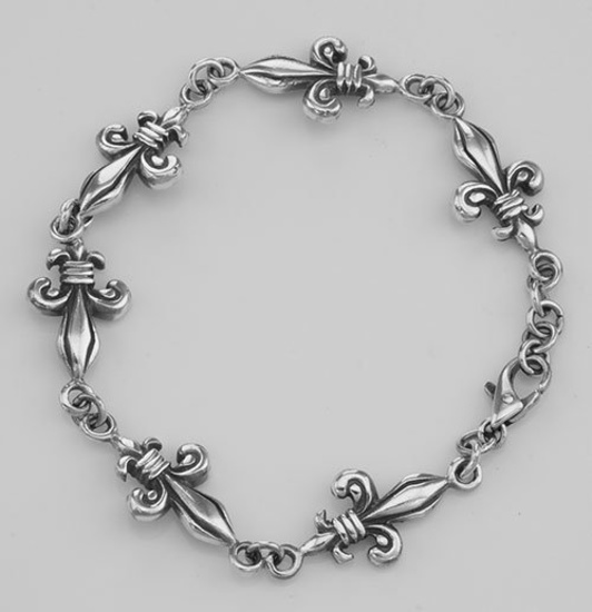 Antique Style French Fleur de Lis Bracelet - Sterling Silver - 8 Inches Long