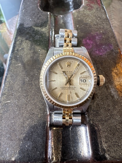 USED 26MM LADIES DATEJUST ROLEX COMES WITH BOX & PAPERS