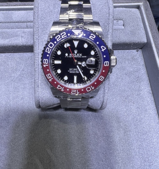 BRAND NEW GMT MASTER II "PEPSI" ROLEX COMES WITH BOX AND PAPERS
