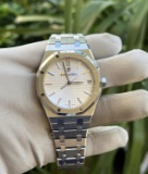 Audemars Piguet Royal Oak 15500st 41mm comes with box and paper