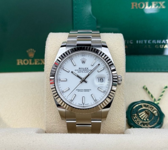 Rolex Oysterperpetual Datejust 41mm Fluted Oyster Bracelet Comes with Box &