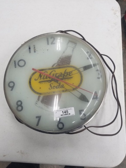 Nugrape electric wall clock