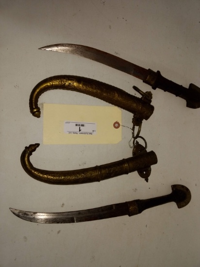 2 Arabian Souvenir Knives