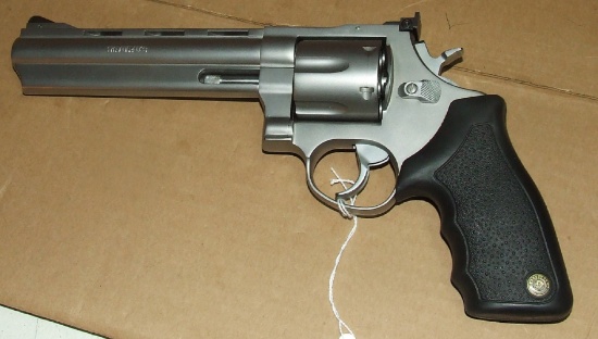 Taurus M44 44 Mag Revolver