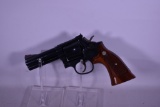 Smith & Wesson 586 357 Revolver