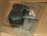 Pachmayr S&W Round Butt Grips K or L Frame