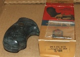 Pachmayr H&R 732/929, 622 or 642 Grips