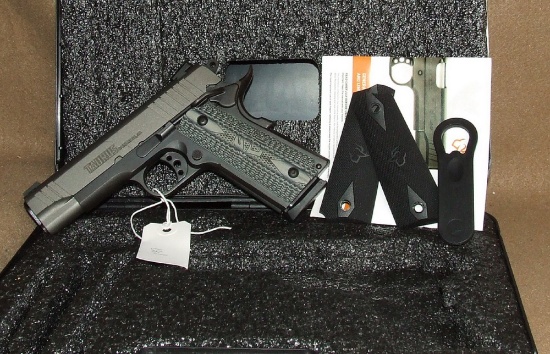 Taurus  1911 Commander  45 ACP  Pistol