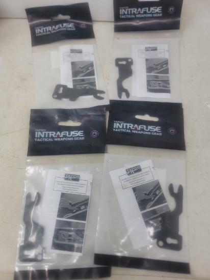 4 Tapco Intrafuse AK retaining plates