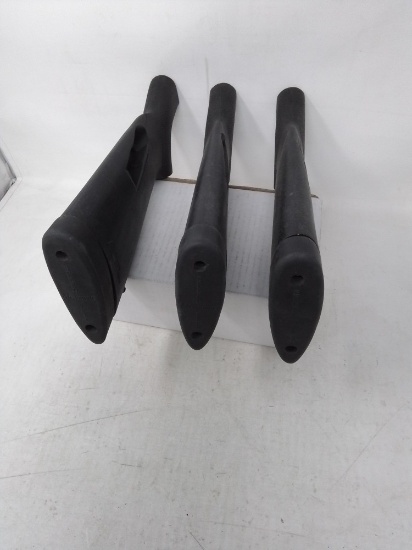 3 composite Mossberg butt stocks & 2 forends