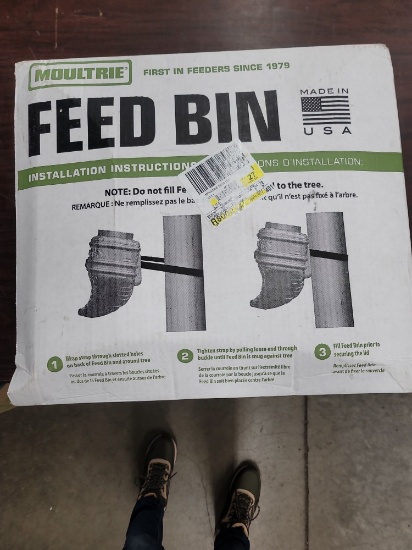 Moultrie 6 gallon feed bin
