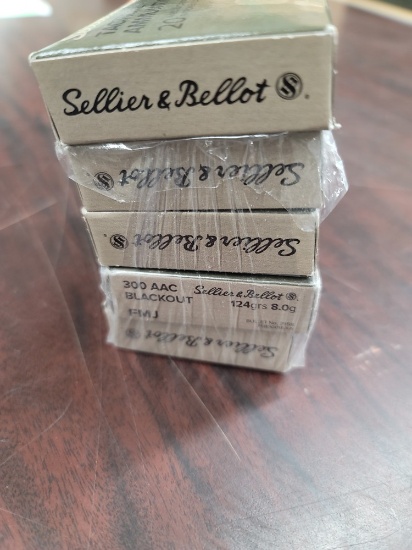 5-20 rnd box Sellier & Bellot 300 Blackout 124gr