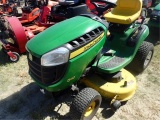 John Deere D110 Riding Lawn Mower