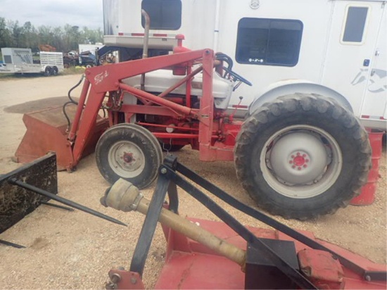 Ford 801Tractor w/ Loader & Litter Bucket