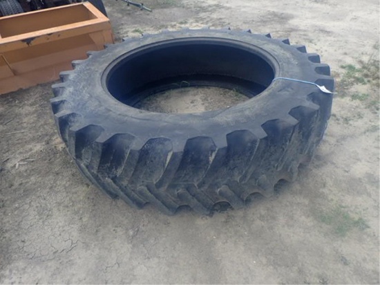 (1) 480/80 R46 Tire