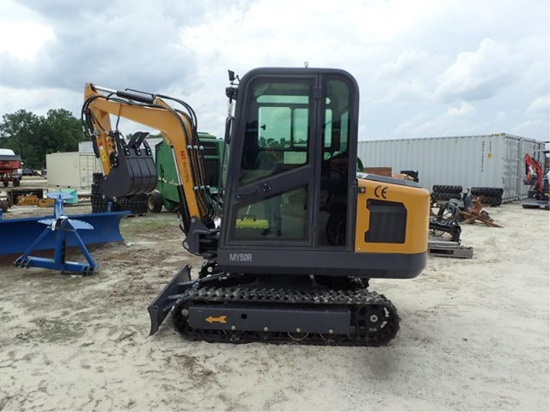 AGT Mini Excavator MY50R