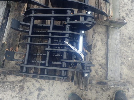 MIVA Mini Skid Steer Grabber