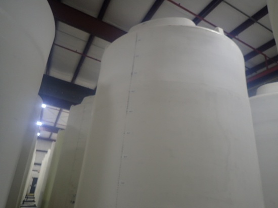 8400 Gal Poly Tank Upright