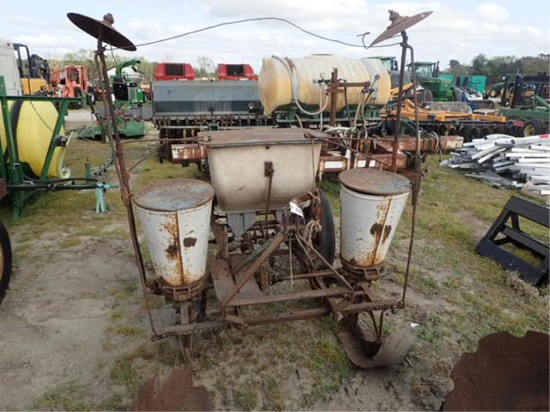 Ford 309 Planter w/ Plate